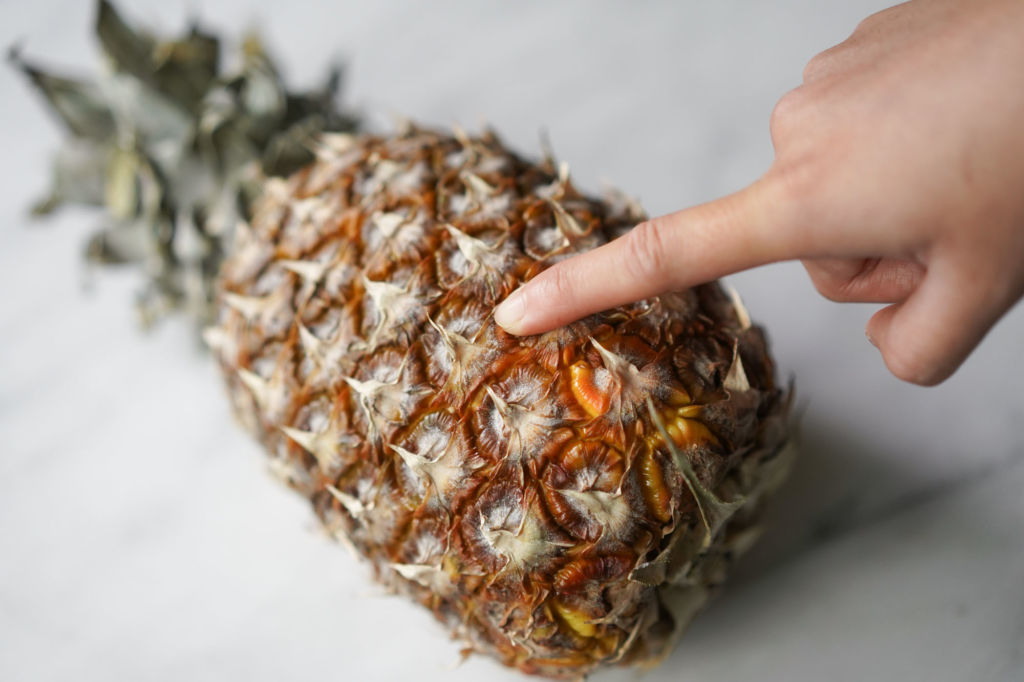 checking pineapple texture