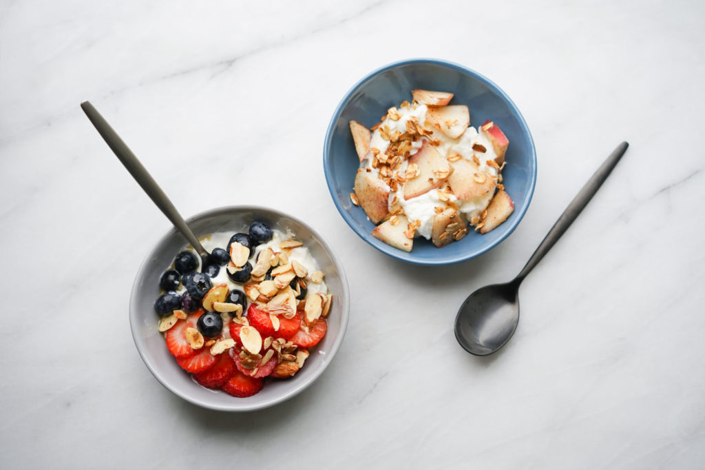 Skælde ud Slagskib Gangster 35+ Greek Yogurt Toppings and Breakfast Bowl Ideas - Fueled With Food