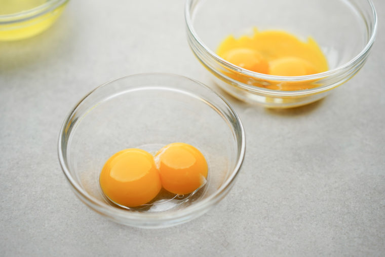 How to Separate Eggs (4 Easy Methods)