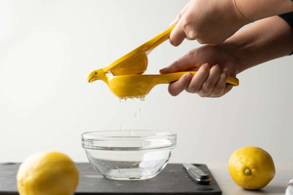 manual lemon squeezer