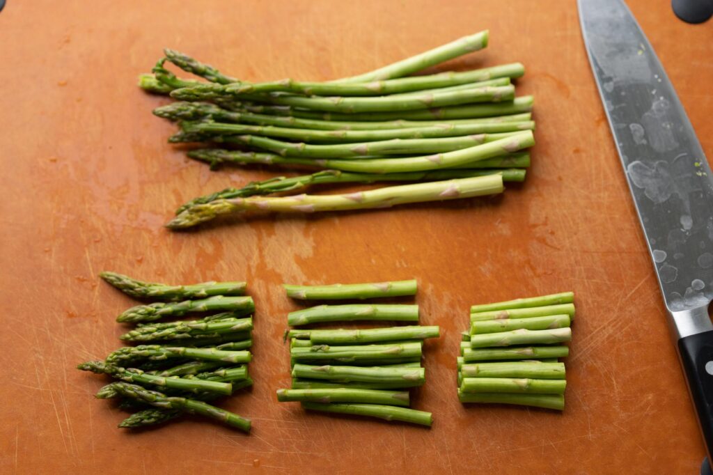long and cut asparagus spears