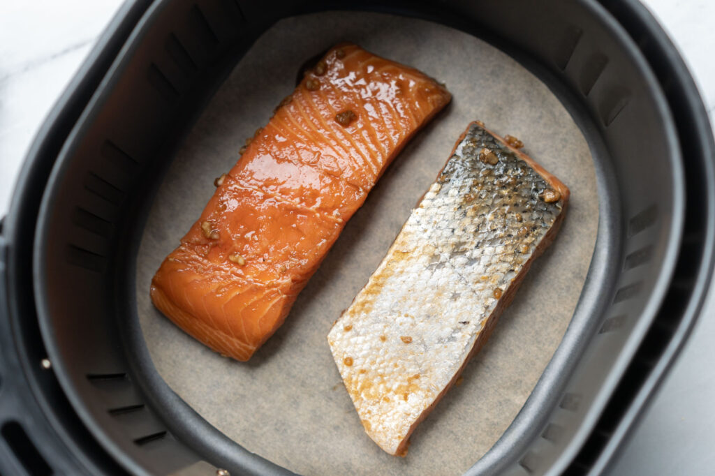 salmon skin side up and down in air fryer